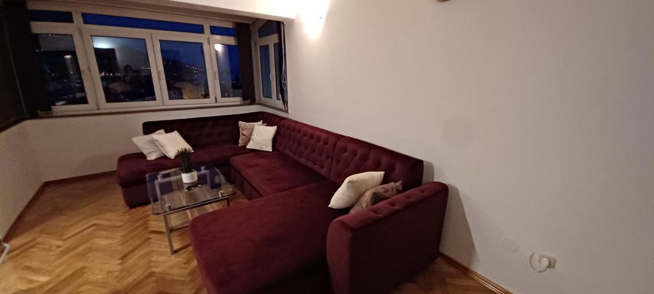 Apartment Nevena Omiš Exterior foto